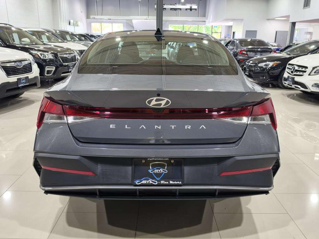 2025 Hyundai Elantra PREFERRED W/TECH NO ACCIDENT ONE OWNER ONTARIO VEHICLE Photo