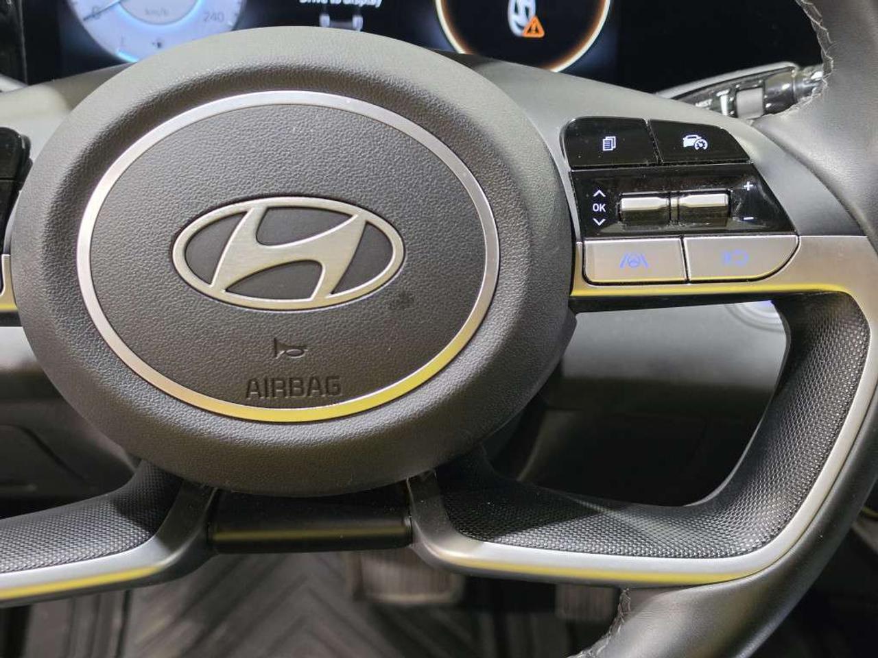 2025 Hyundai Elantra PREFERRED W/TECH NO ACCIDENT ONE OWNER ONTARIO VEHICLE Photo