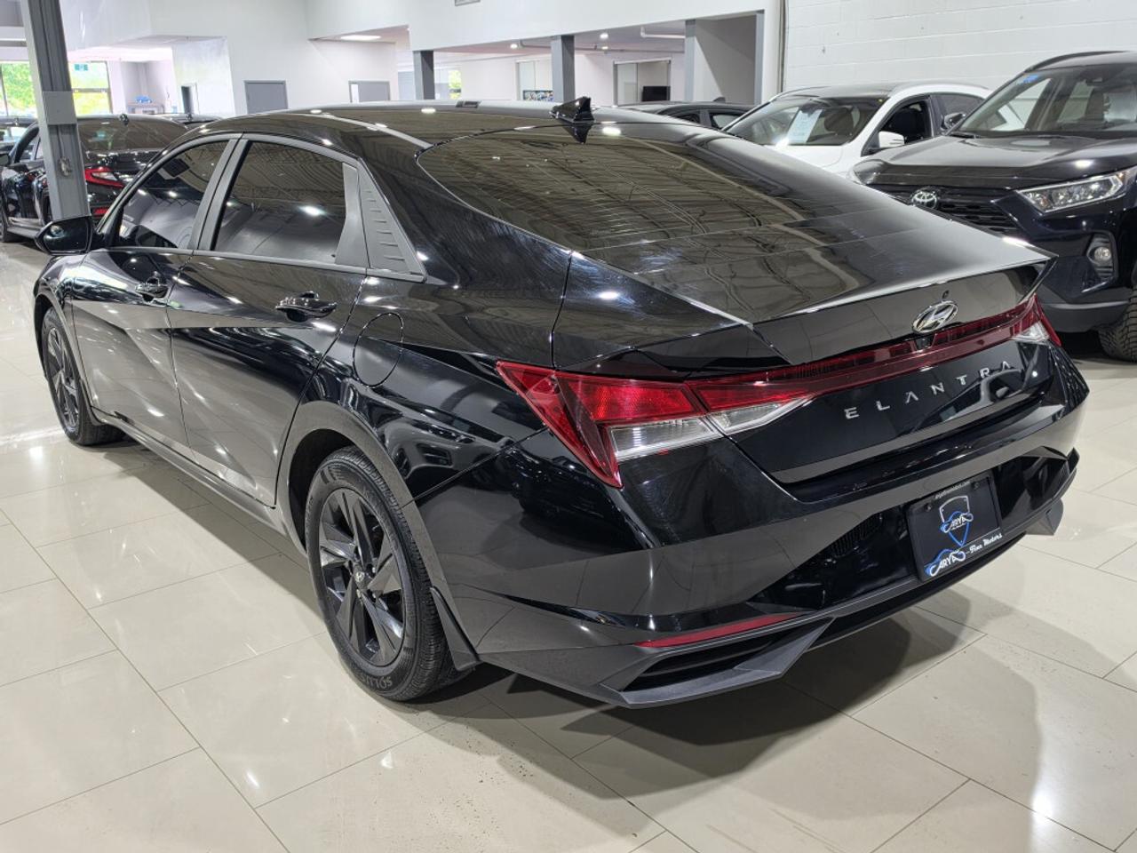 2023 Hyundai Elantra PREFERRED W/TECH NO ACCIDENT ONE OWNER ONTARIO VEH Photo4
