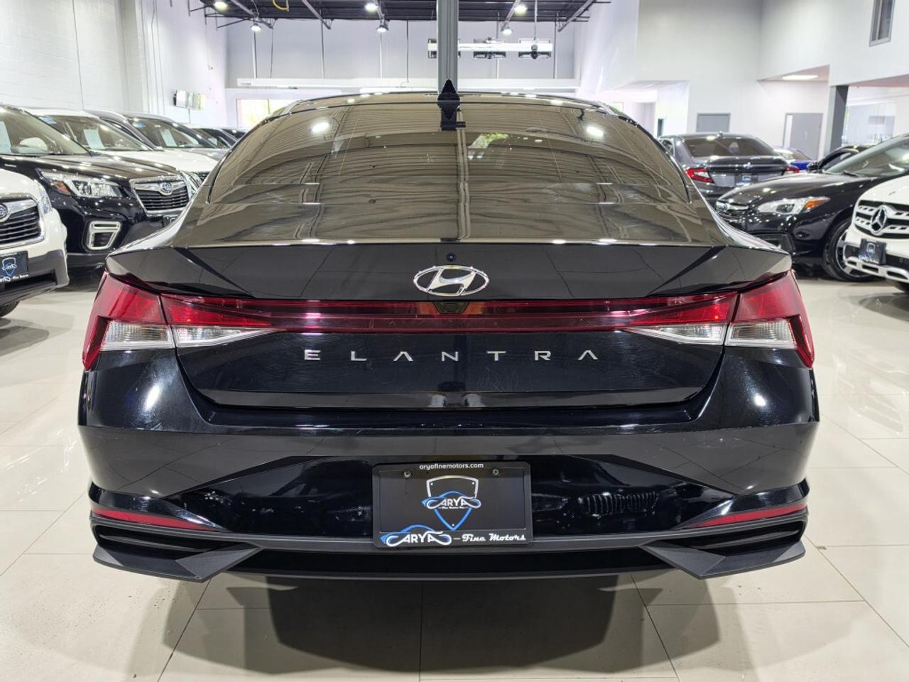 2023 Hyundai Elantra PREFERRED W/TECH NO ACCIDENT ONE OWNER ONTARIO VEH Photo