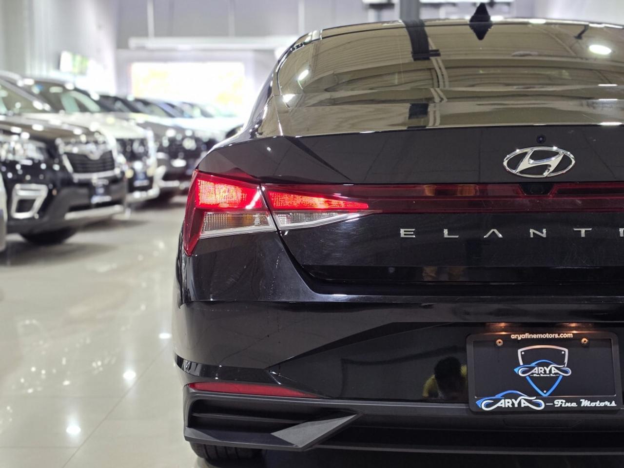 2023 Hyundai Elantra PREFERRED W/TECH NO ACCIDENT ONE OWNER ONTARIO VEH Photo