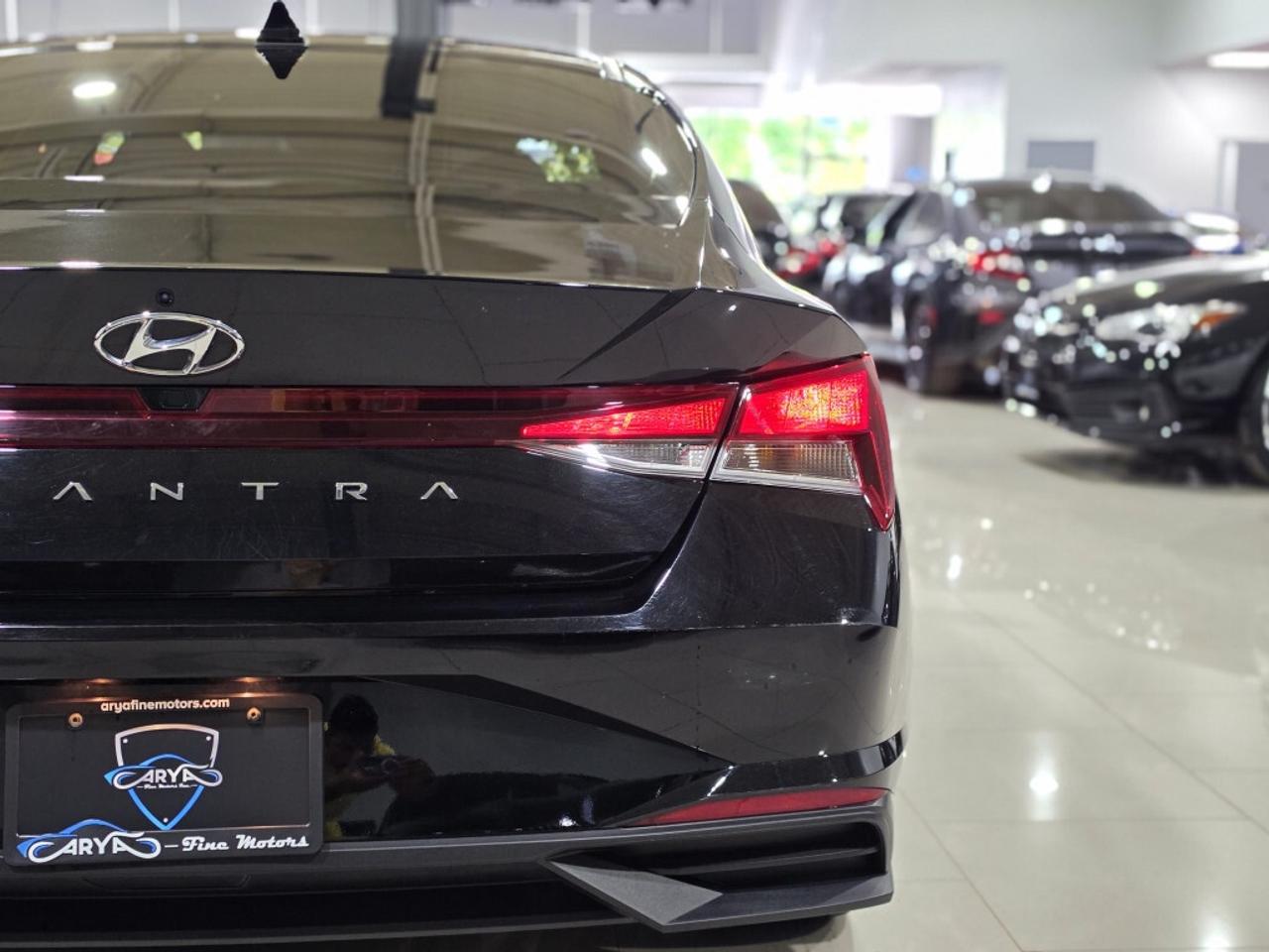 2023 Hyundai Elantra PREFERRED W/TECH NO ACCIDENT ONE OWNER ONTARIO VEH Photo