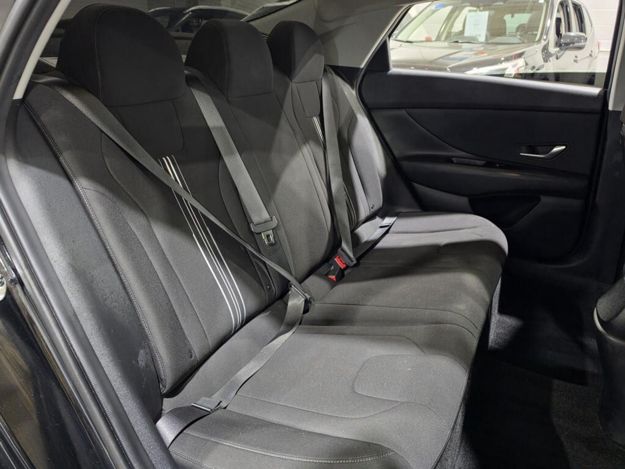 2023 Hyundai Elantra PREFERRED W/TECH NO ACCIDENT ONE OWNER ONTARIO VEH Photo