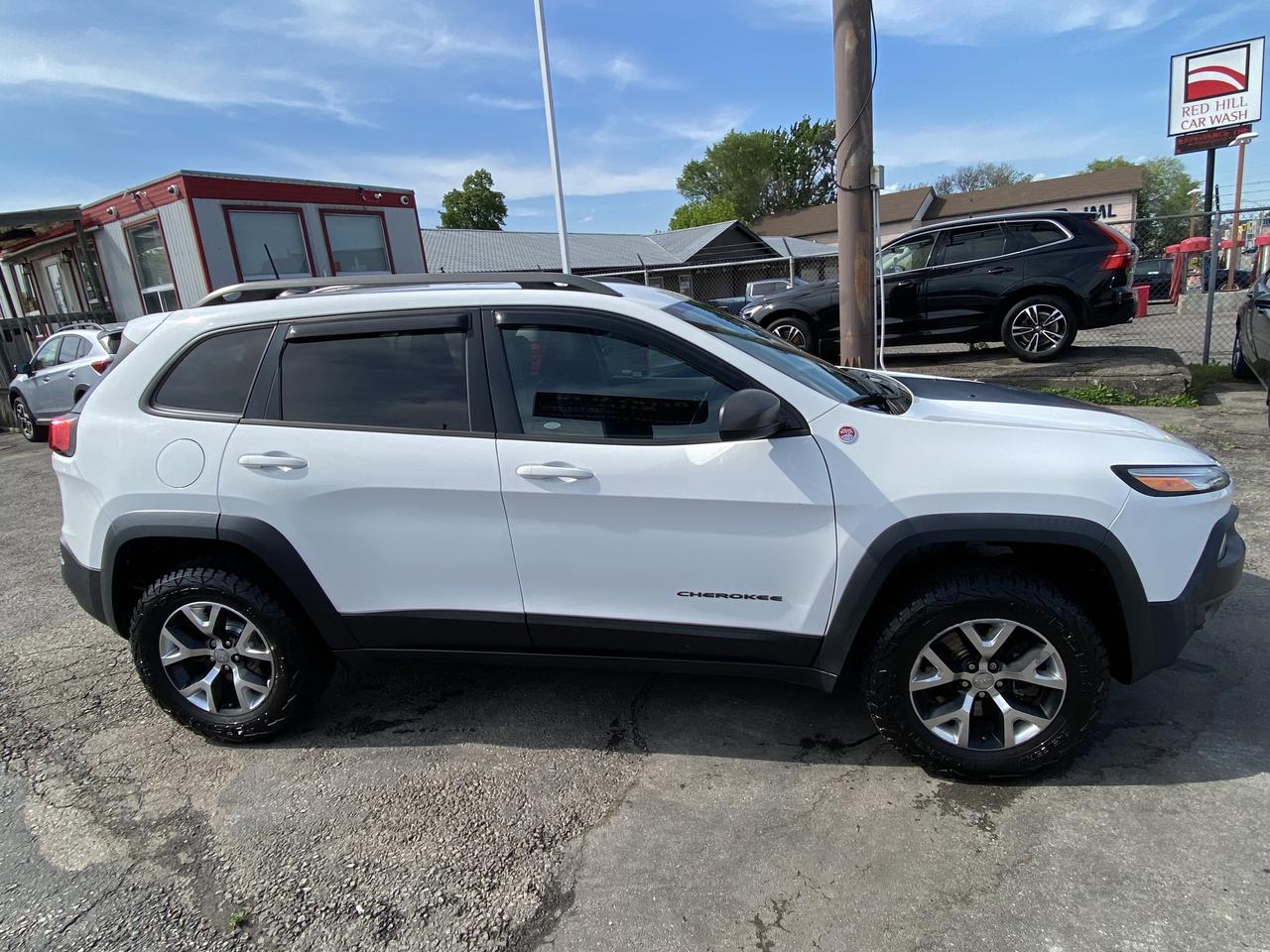 2016 Jeep Cherokee 4WD 4dr Trailhawk Photo
