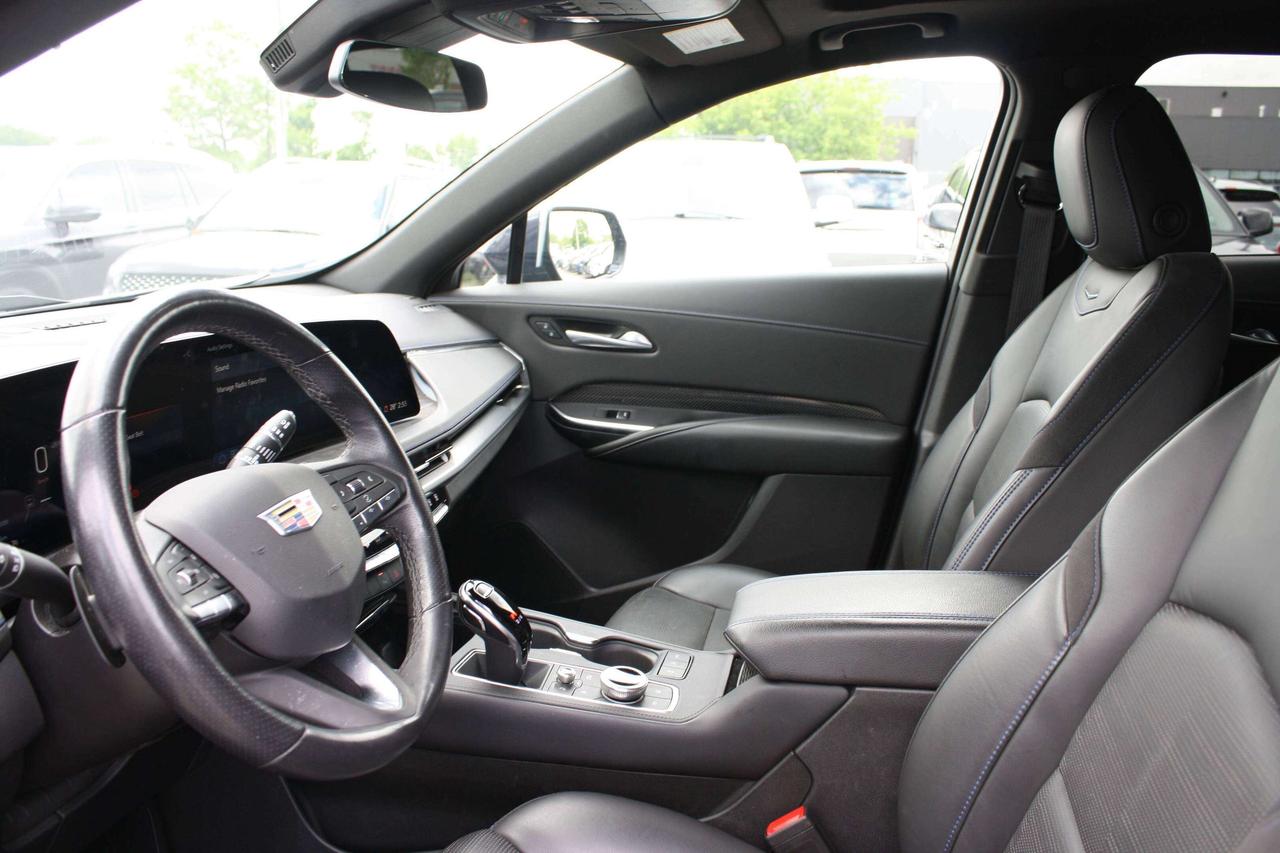 2024 Cadillac XT4 AWD 4dr Sport Photo