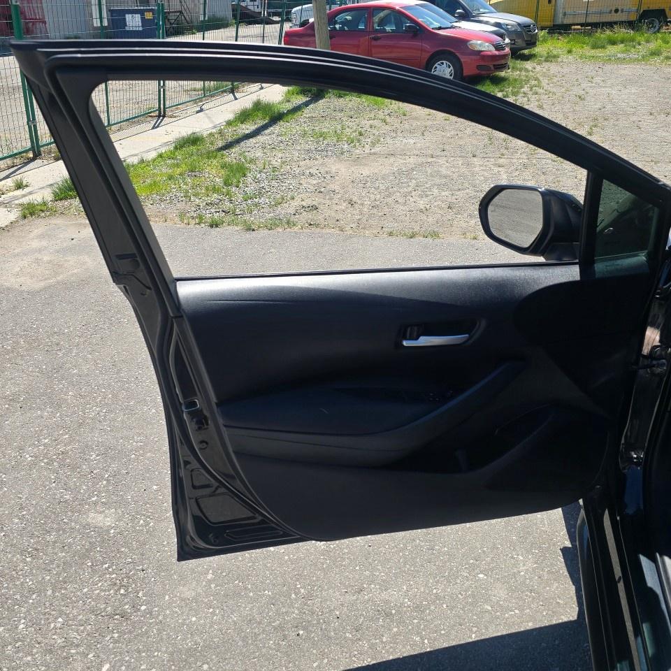 2020 Toyota Corolla LE CVT Photo