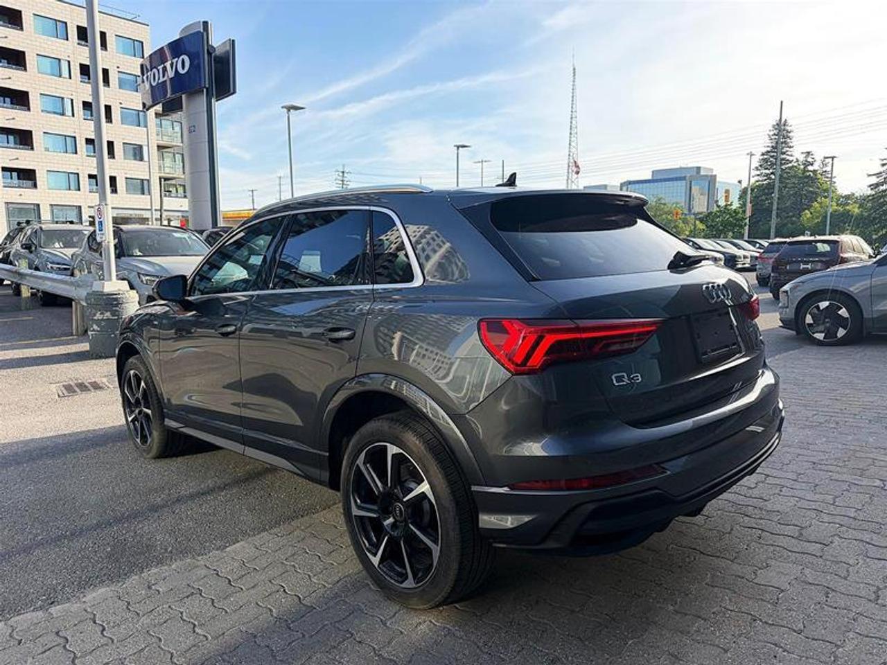 2023 Audi Q3 Progressiv   S line   Nav   Low KM   quattro Photo3