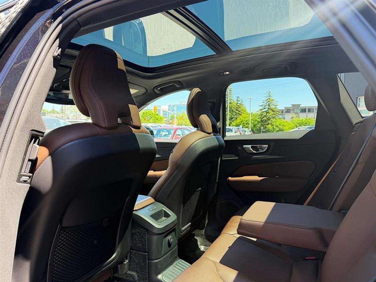 2024 Volvo XC60 Recharge T8 Plus   PHEV   HK Audio   Low KM   AWD Photo