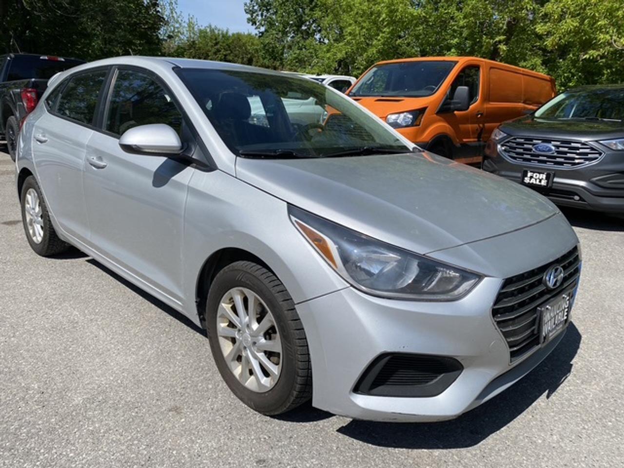 2019 Hyundai Accent SE PREFFERED Photo2