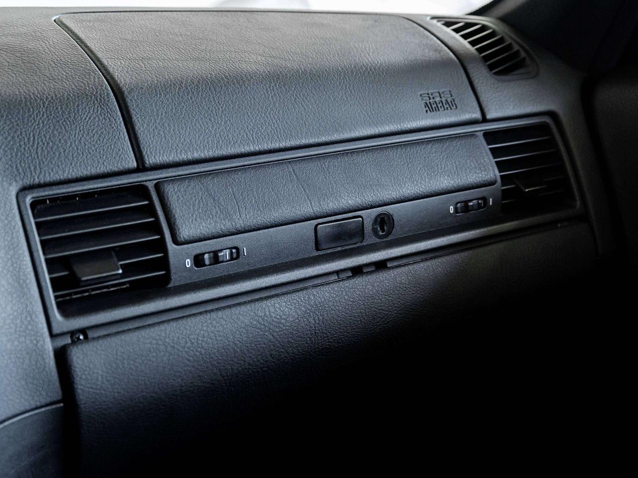 1999 BMW 335i  Photo