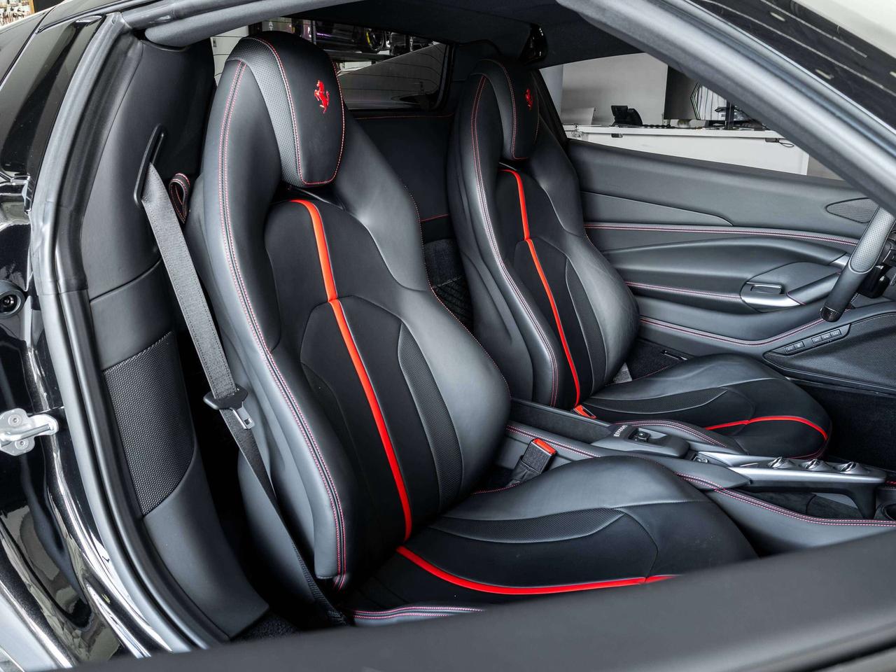 2021 Ferrari F8 Spider  Photo