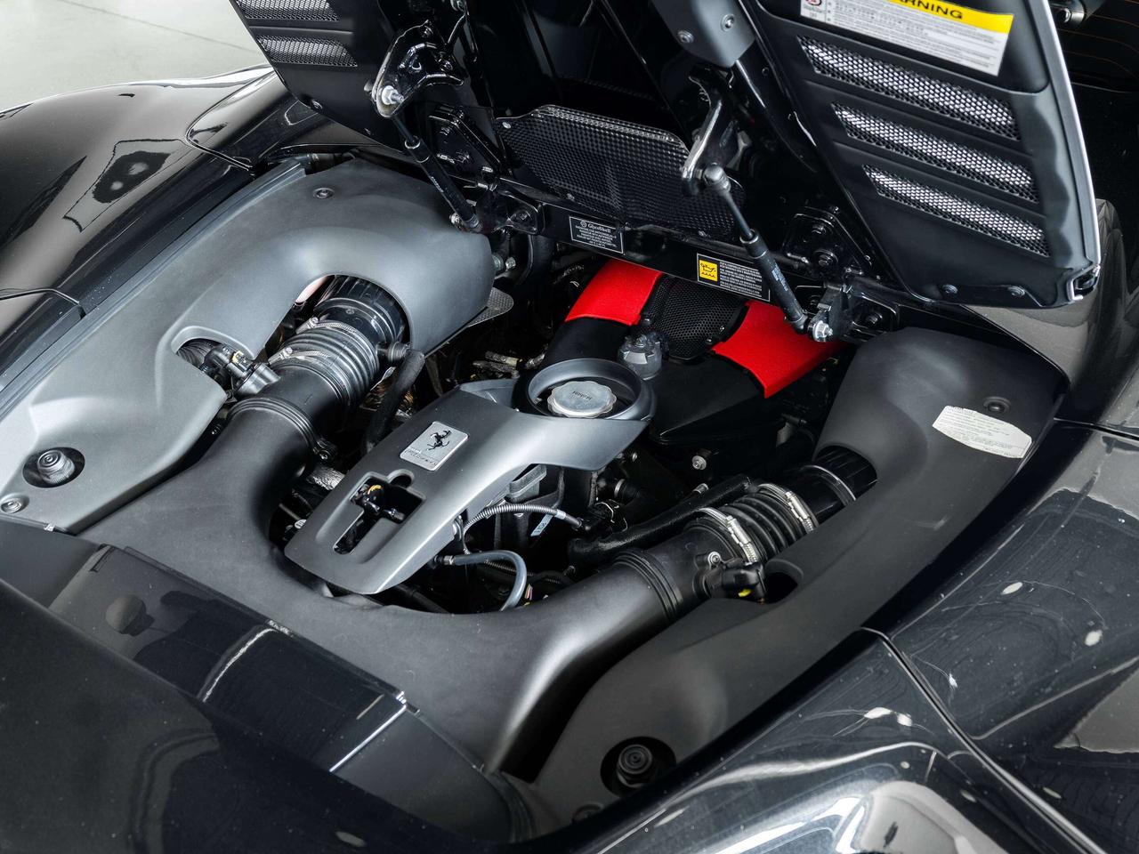 2021 Ferrari F8 Spider  Photo