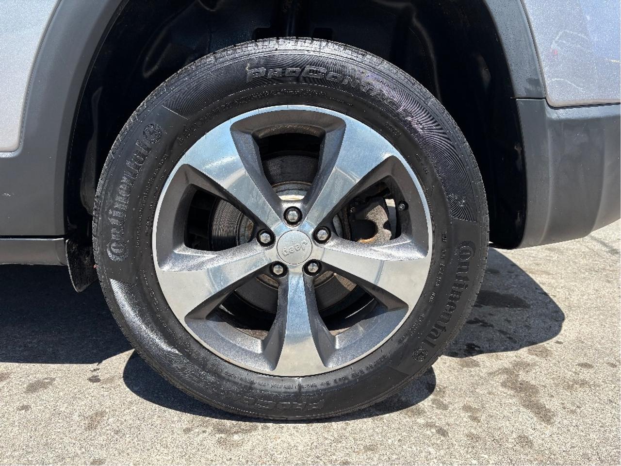 2019 Jeep Cherokee Limited LIGHT GREY LEATHER NAV MEMORY SEAT Photo