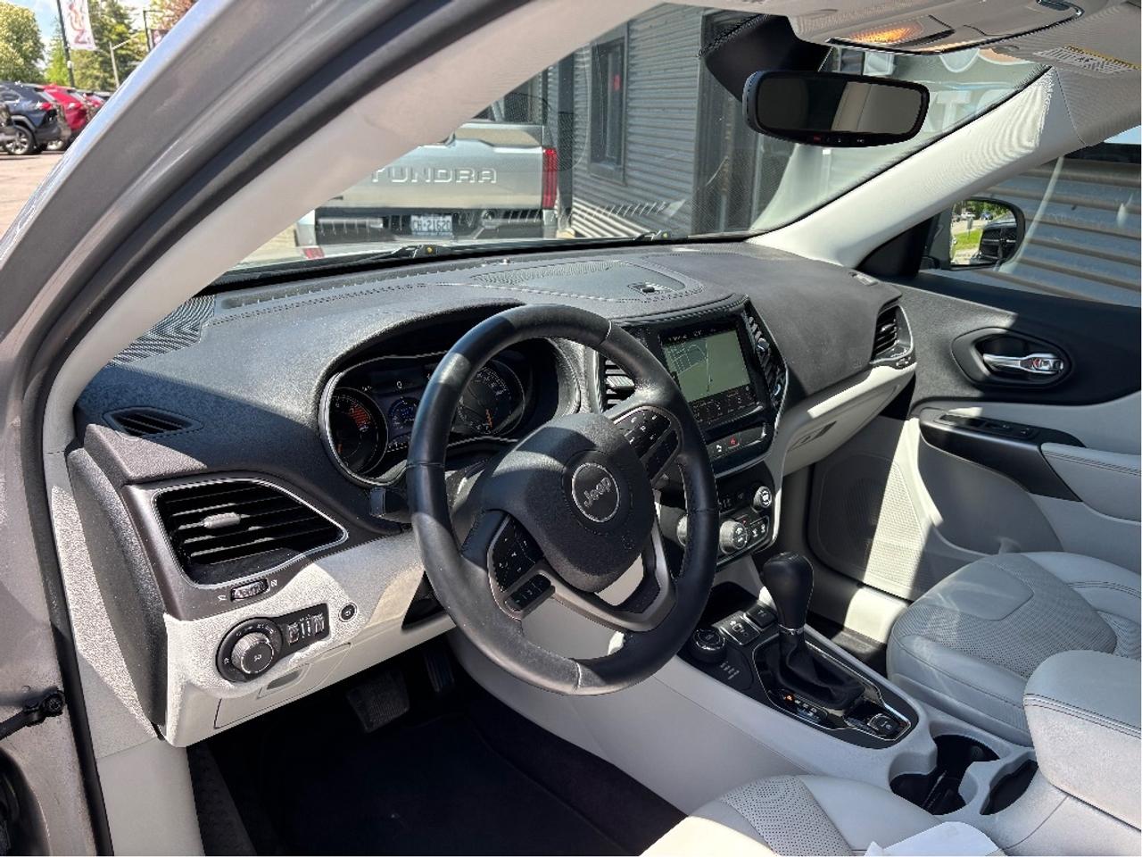 2019 Jeep Cherokee Limited LIGHT GREY LEATHER NAV MEMORY SEAT Photo