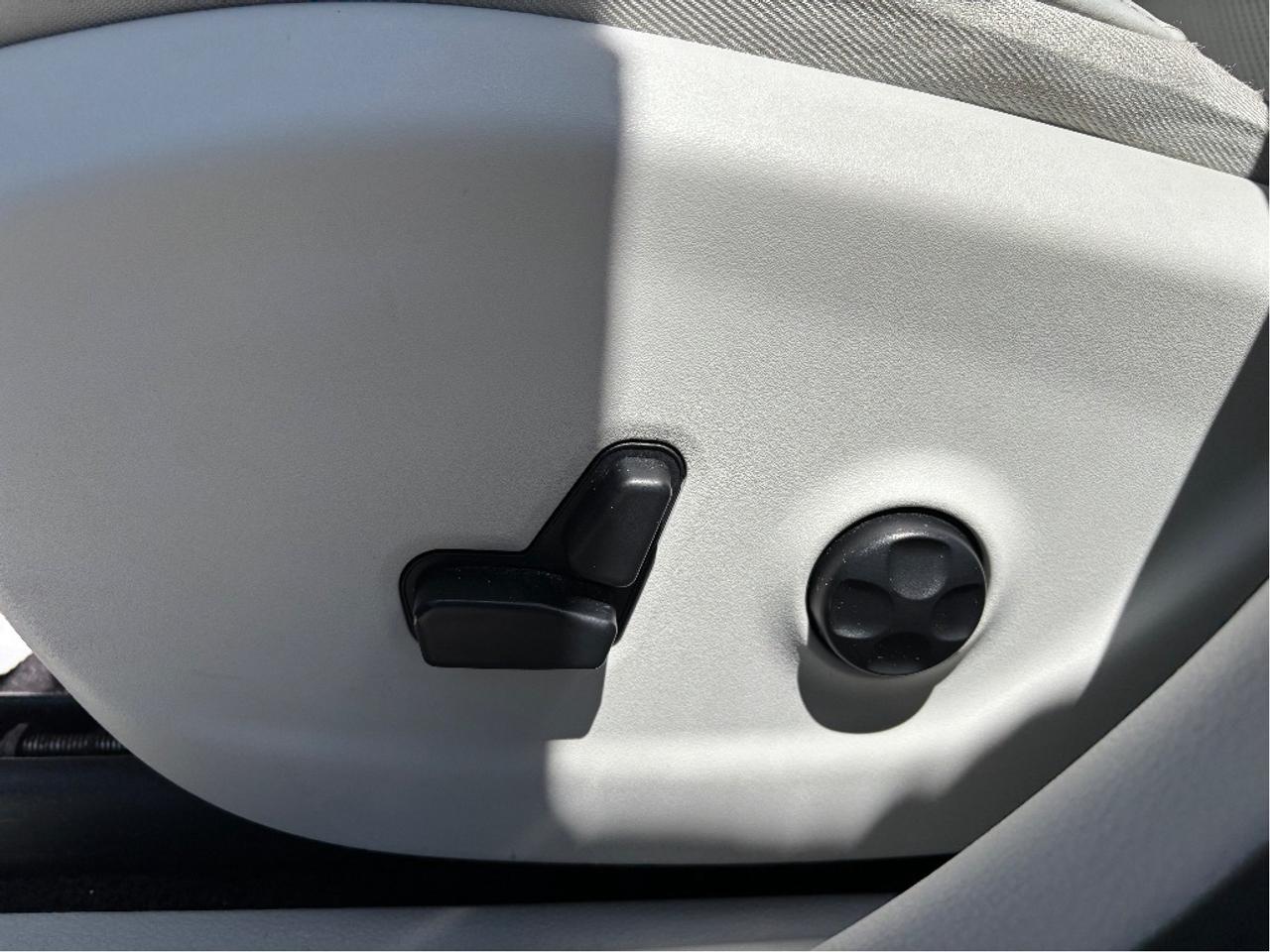 2019 Jeep Cherokee Limited LIGHT GREY LEATHER NAV MEMORY SEAT Photo