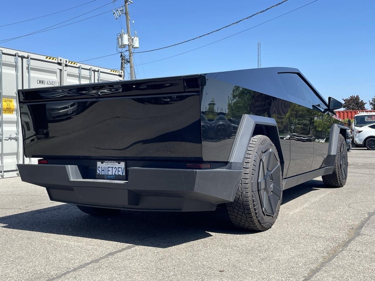 2024 Tesla Cybertruck BEAST FOUNDATION   1 Owner   Beautiful Wrap! Photo