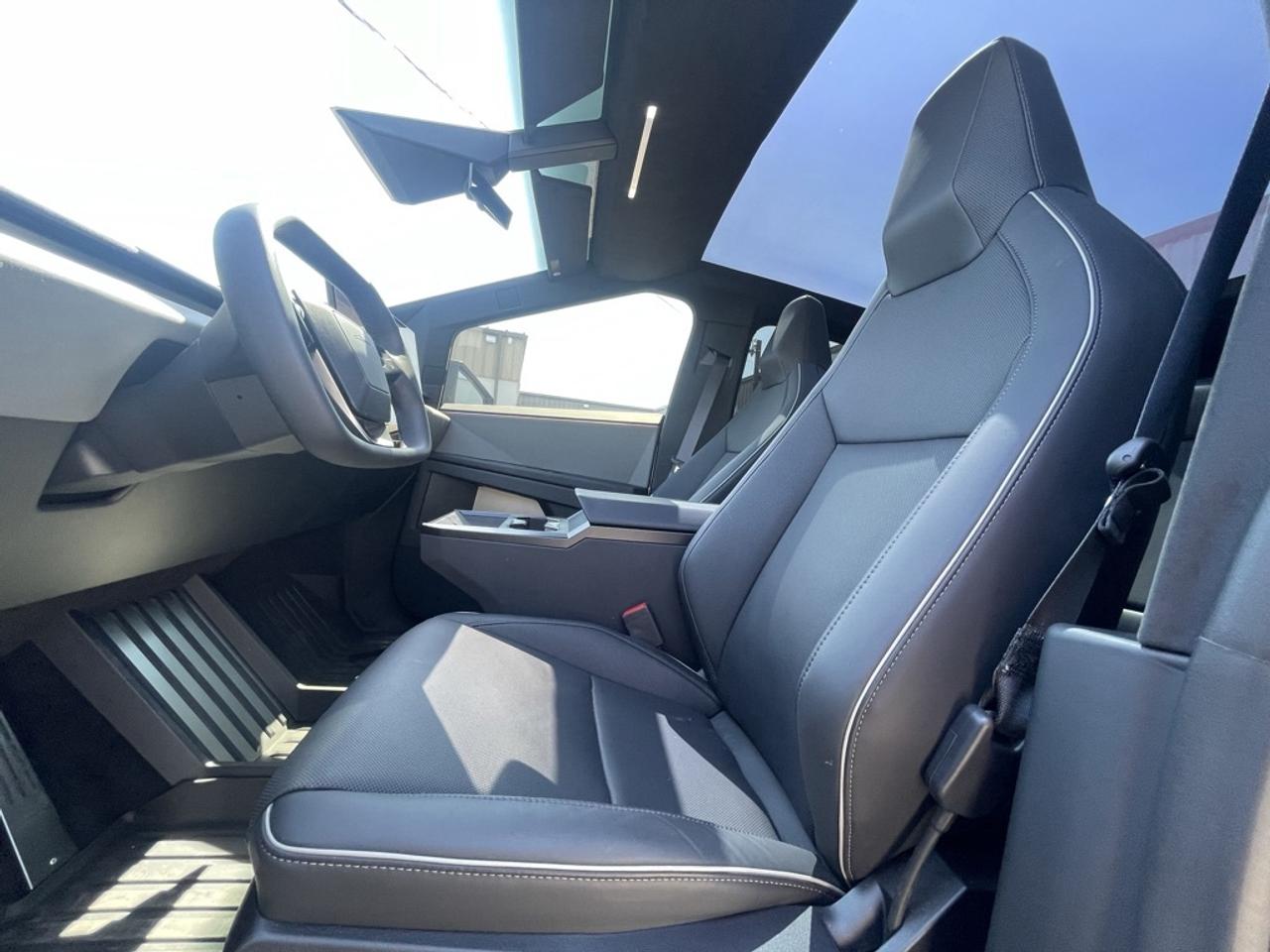 2024 Tesla Cybertruck BEAST FOUNDATION   1 Owner   Beautiful Wrap! Photo