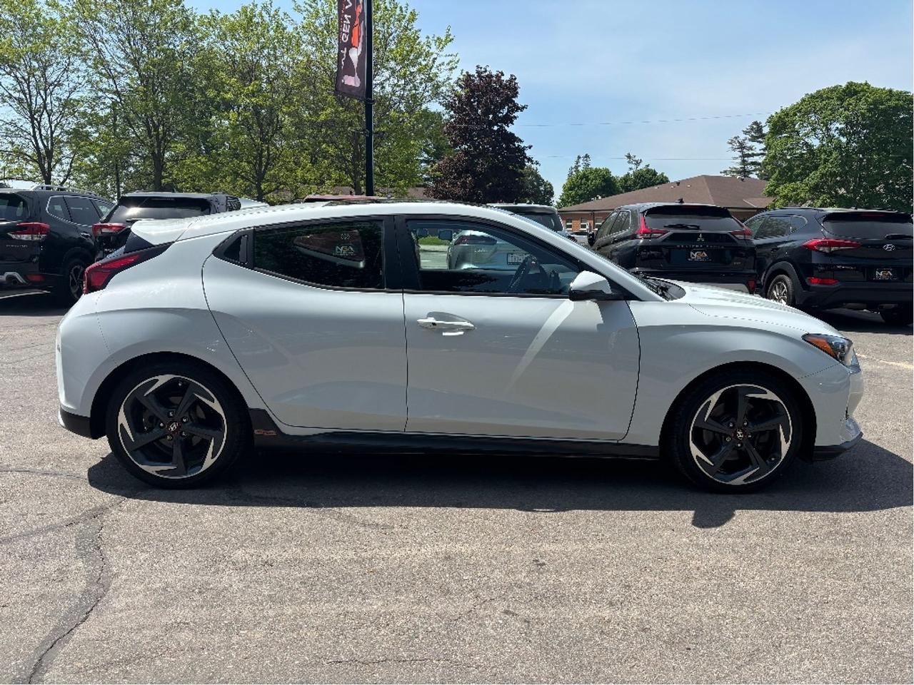 2020 Hyundai Veloster Turbo MANUAL LEATHER ROOF ONE OWNER CLEAN Photo