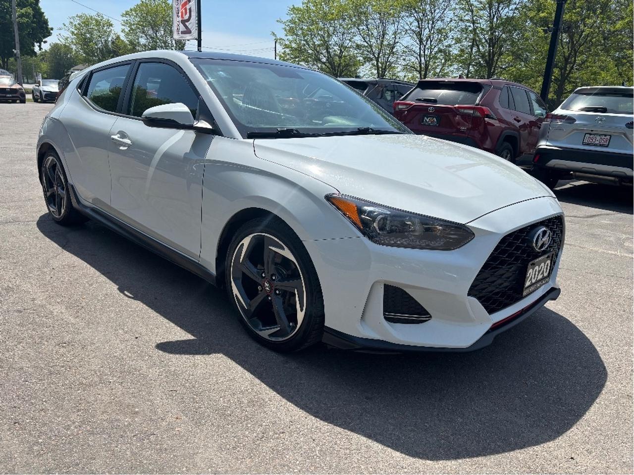2020 Hyundai Veloster Turbo MANUAL LEATHER ROOF ONE OWNER CLEAN Photo