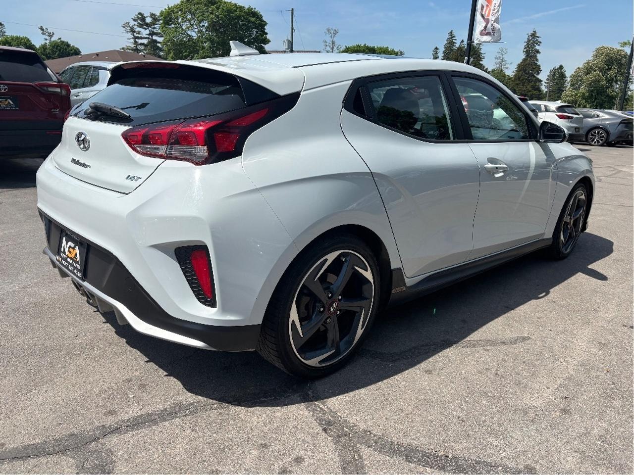 2020 Hyundai Veloster Turbo MANUAL LEATHER ROOF ONE OWNER CLEAN Photo