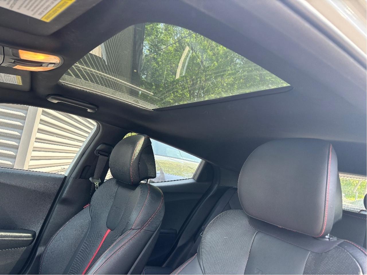 2020 Hyundai Veloster Turbo MANUAL LEATHER ROOF ONE OWNER CLEAN Photo