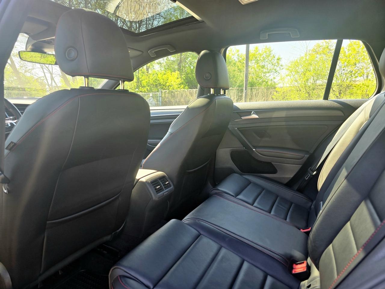 2020 Volkswagen Golf GTI Autobahn Edition | No Accidents! Photo