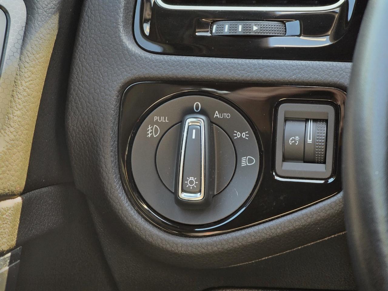 2020 Volkswagen Golf GTI Autobahn Edition | No Accidents! Photo
