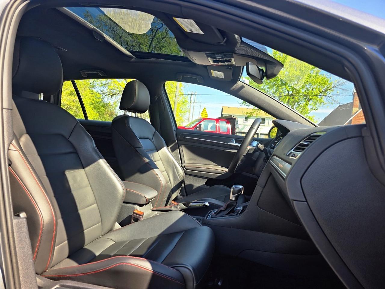 2020 Volkswagen Golf GTI Autobahn Edition | No Accidents! Photo