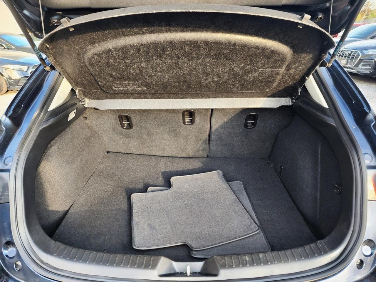 2017 Mazda MAZDA3 GT Hatchback Photo