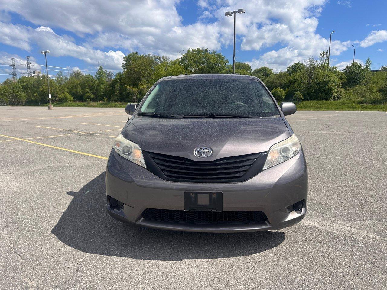 2011 Toyota Sienna BASE Photo
