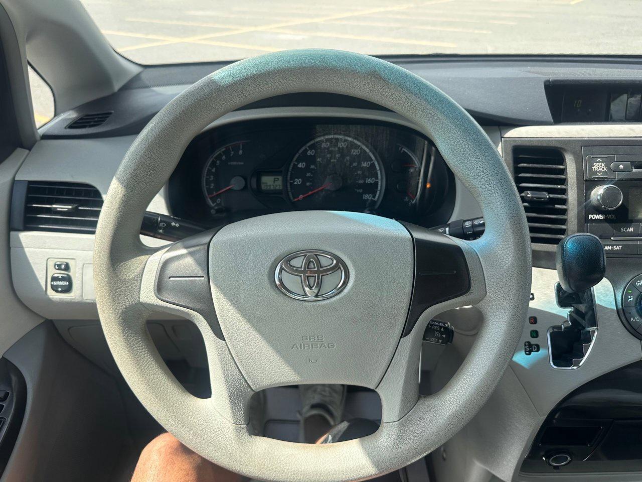 2011 Toyota Sienna BASE Photo
