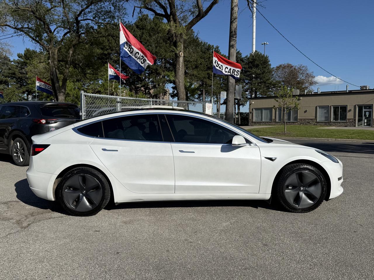 2020 Tesla Model 3 Standard Range Plus l RWD l 2 Sets of Tires Photo