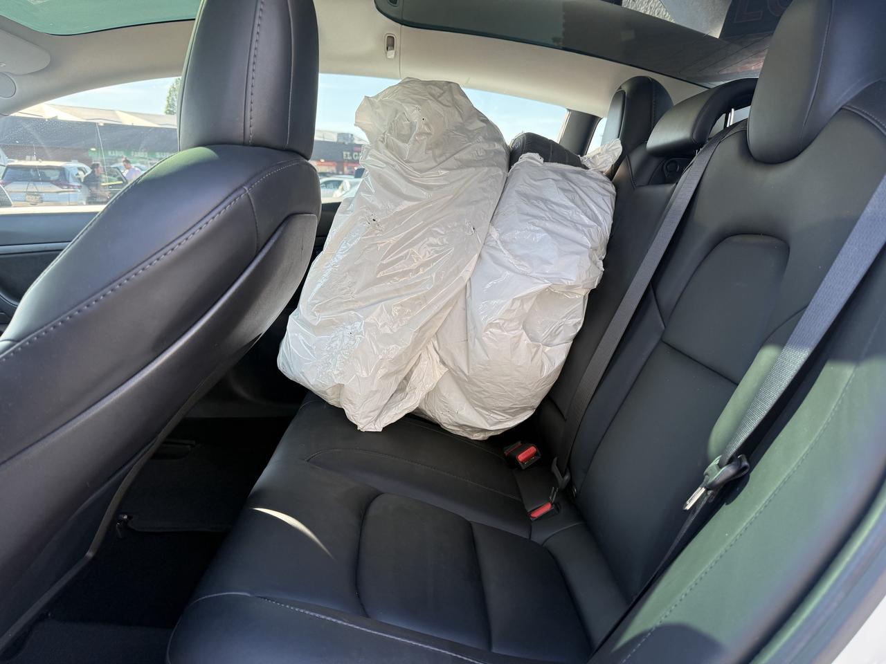 2020 Tesla Model 3 Standard Range Plus l RWD l 2 Sets of Tires Photo