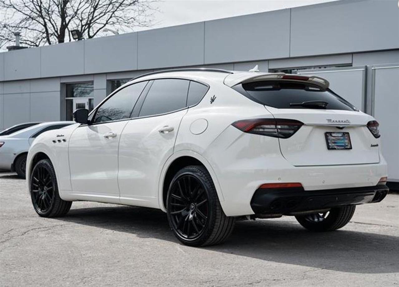 2023 Maserati Levante Modena Photo2