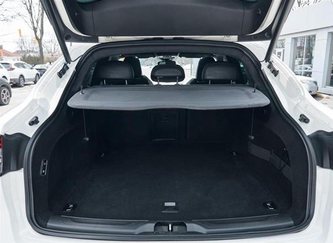 2023 Maserati Levante Modena Photo