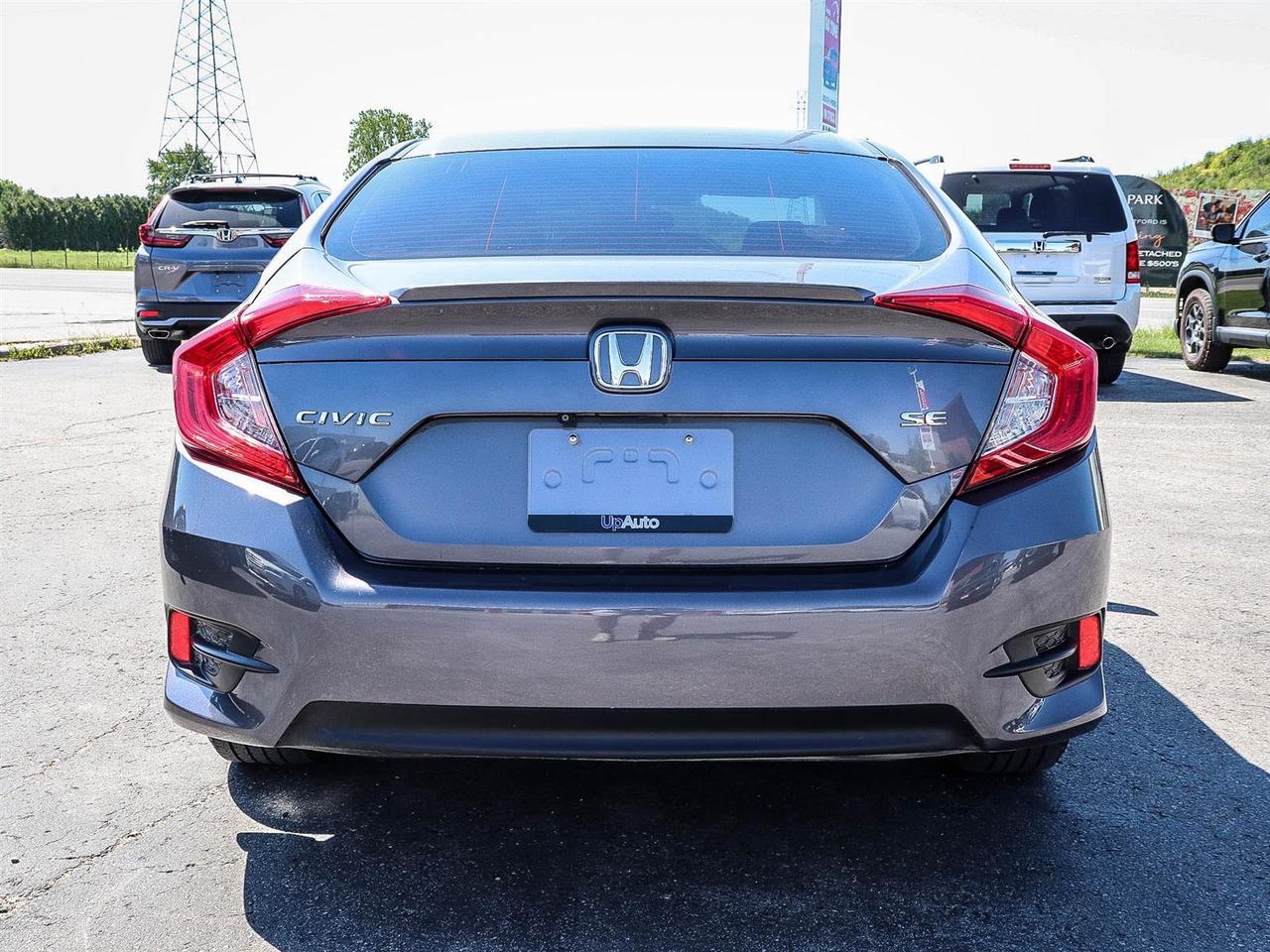 2018 Honda Civic Sedan SE Photo