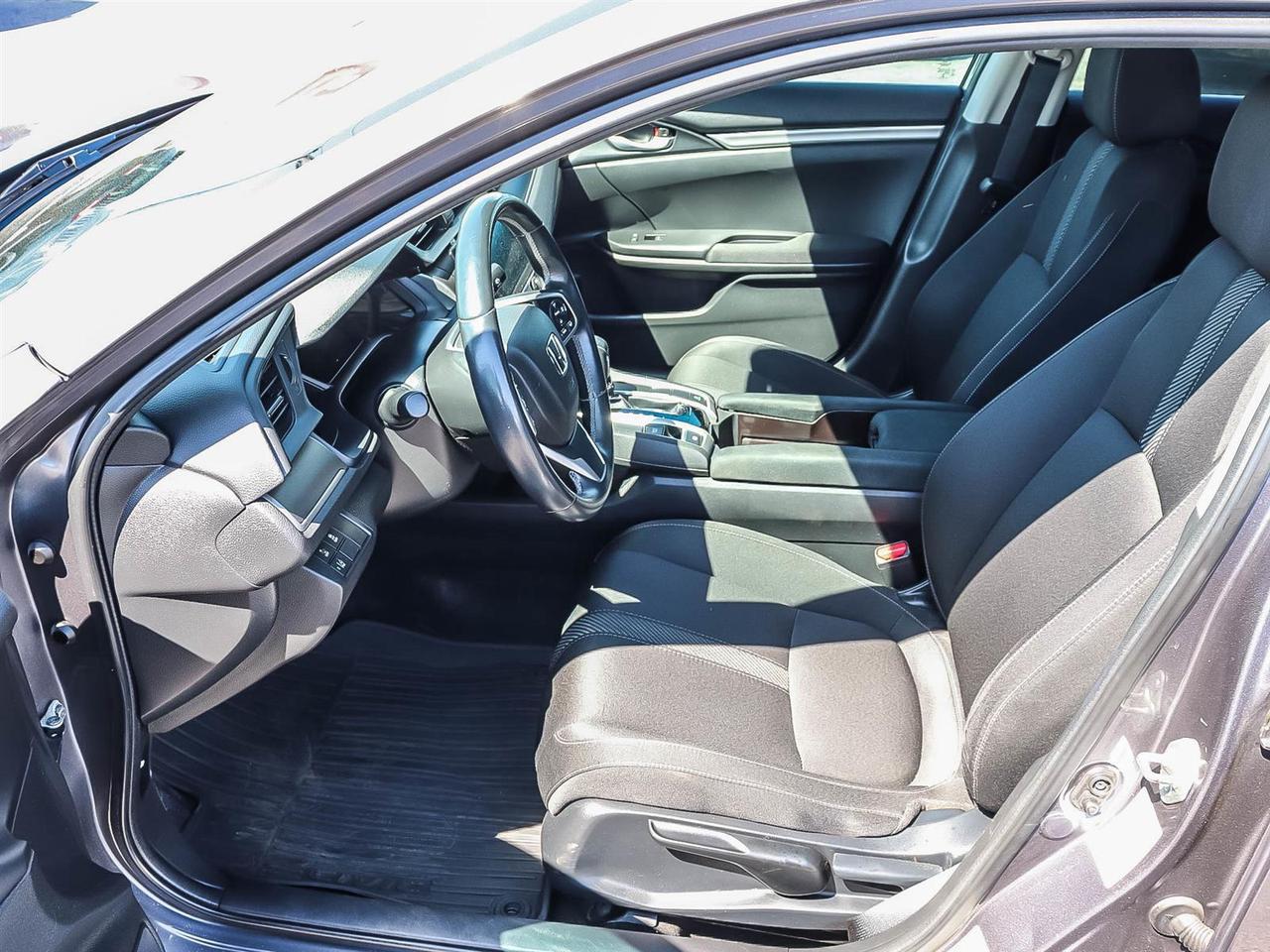 2018 Honda Civic Sedan SE Photo