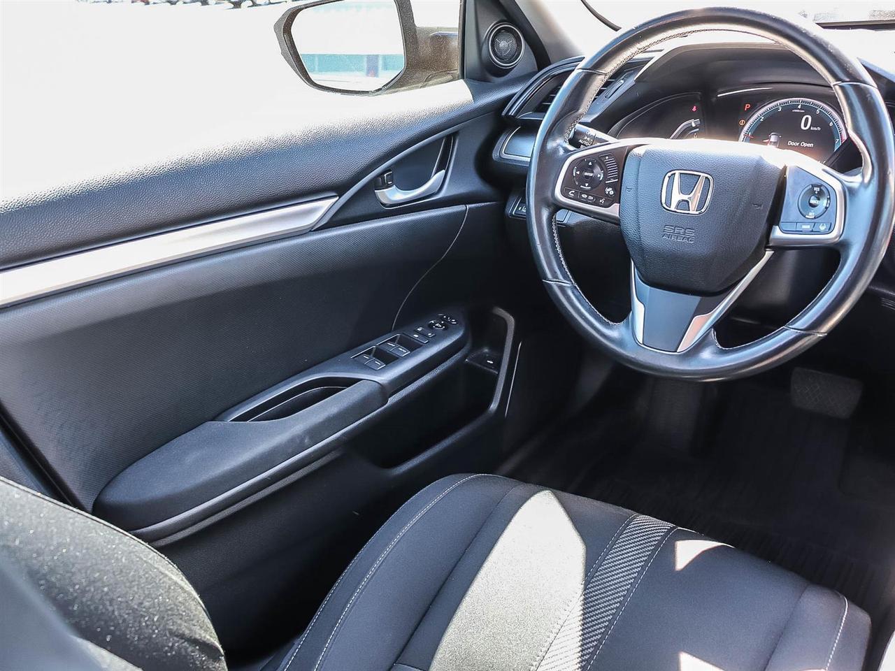 2018 Honda Civic Sedan SE Photo