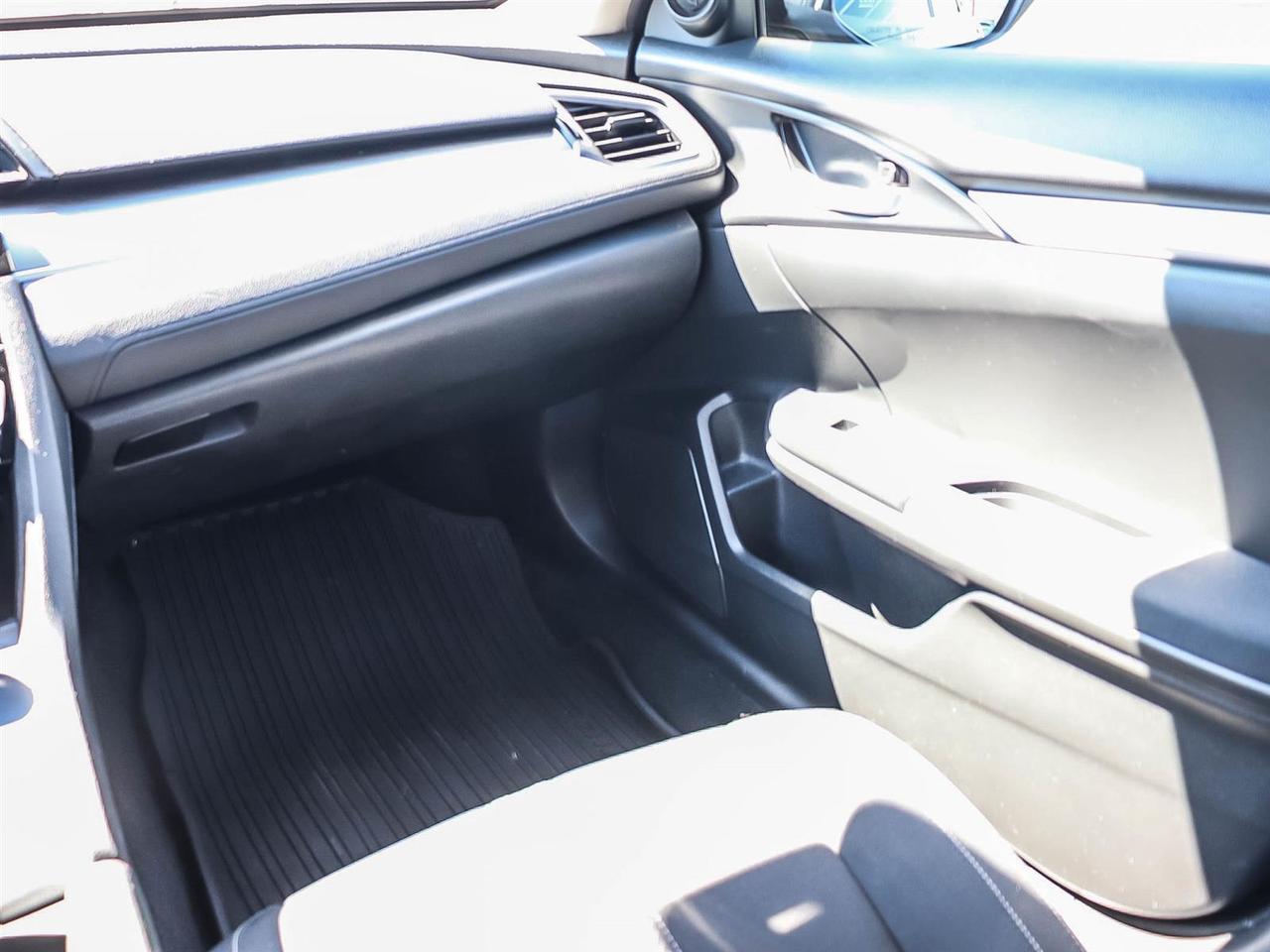 2018 Honda Civic Sedan SE Photo