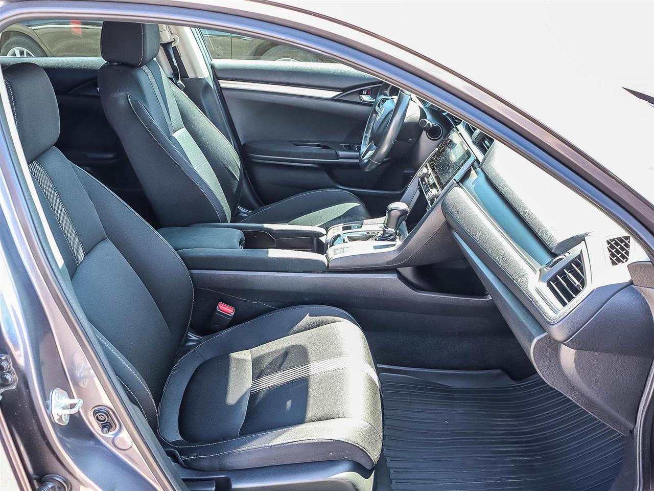 2018 Honda Civic Sedan SE Photo