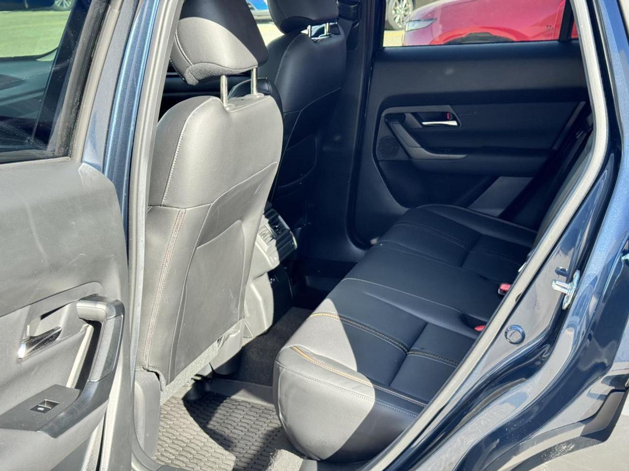 2025 Mazda CX-50 GT TURBO/ EXTENDED WARRANTY/ 3.95% RATE/ MUST SEE Photo