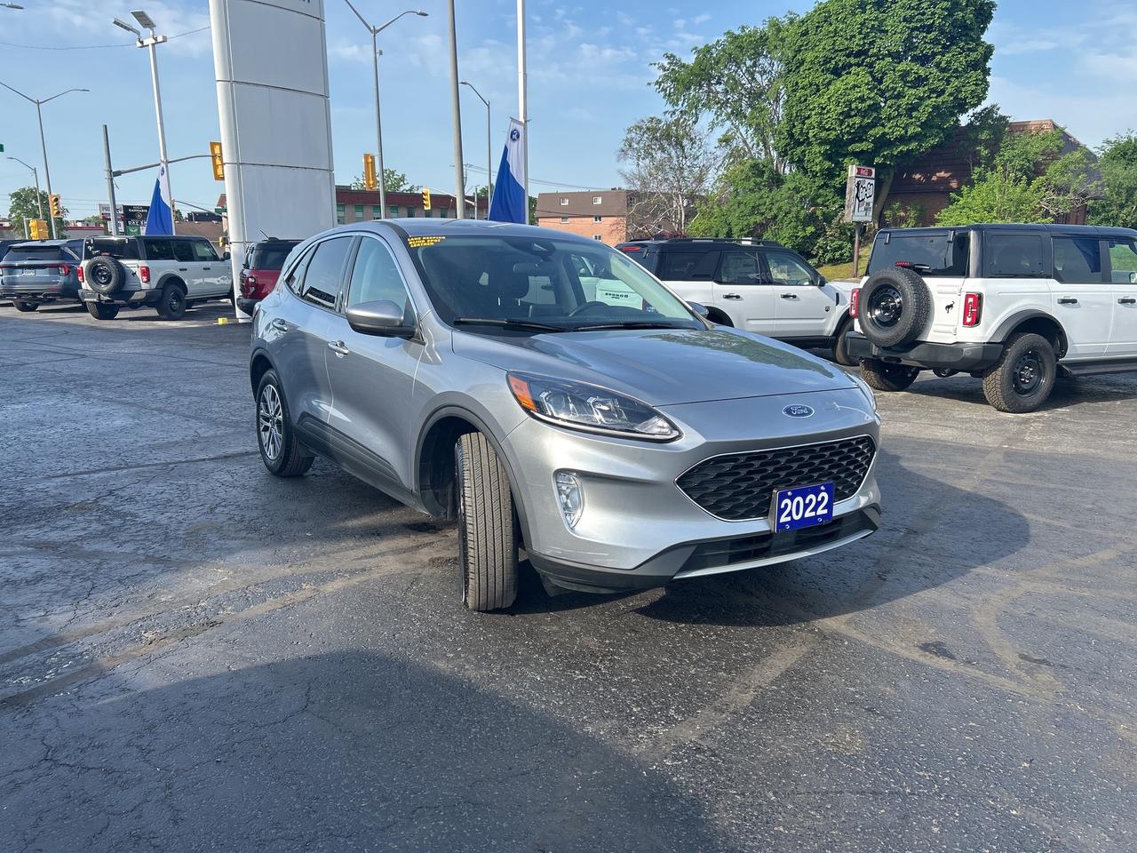 2022 Ford Escape SEL AWD 1.5L TECH PKG LANE KEEP HANDSFREE LIFTGATE Photo