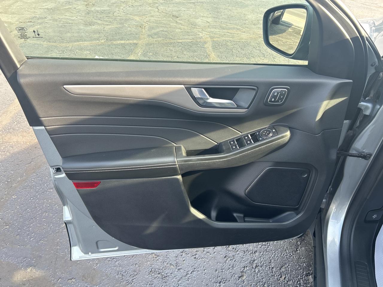 2022 Ford Escape SEL AWD 1.5L TECH PKG LANE KEEP HANDSFREE LIFTGATE Photo