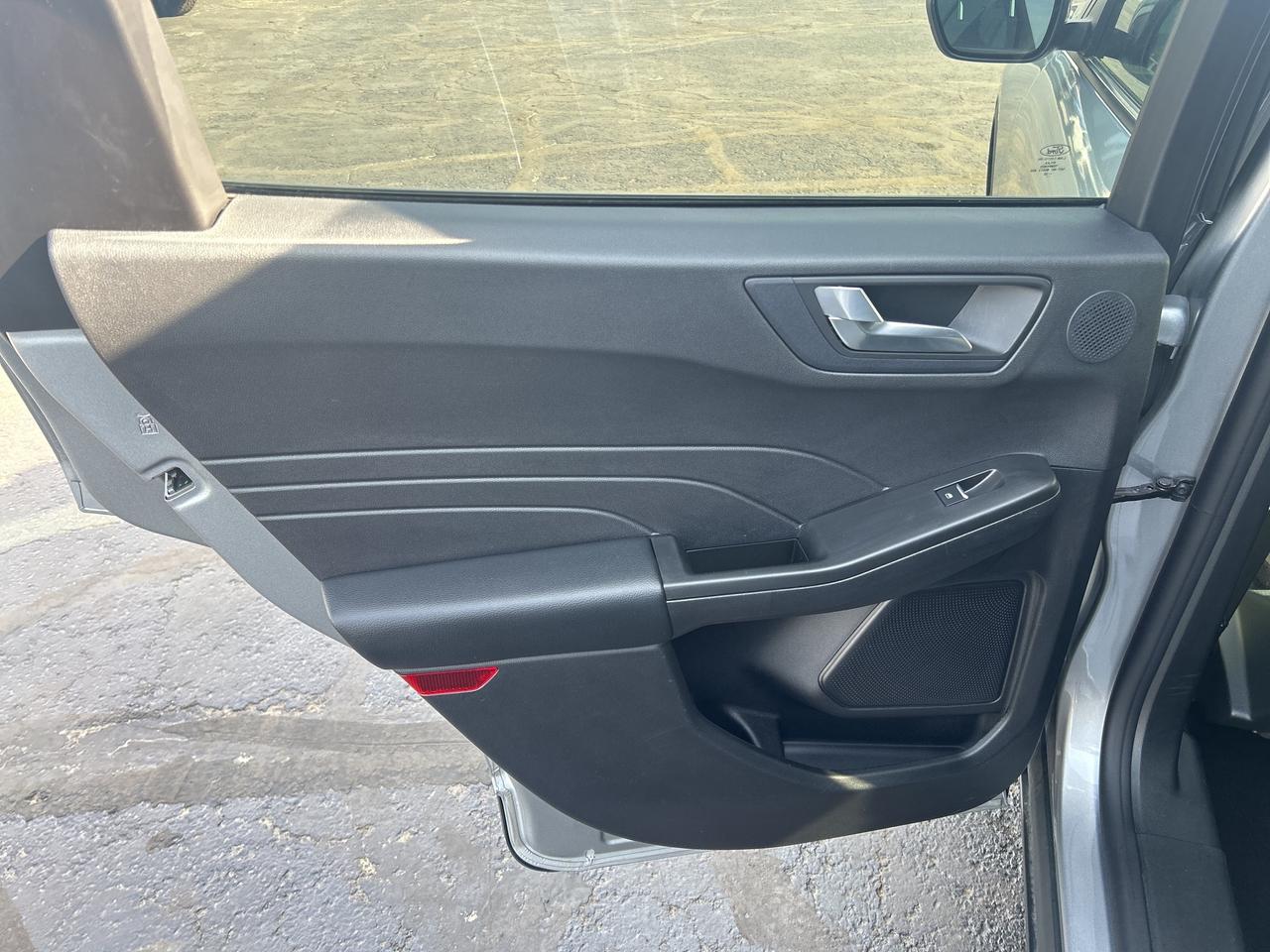 2022 Ford Escape SEL AWD 1.5L TECH PKG LANE KEEP HANDSFREE LIFTGATE Photo