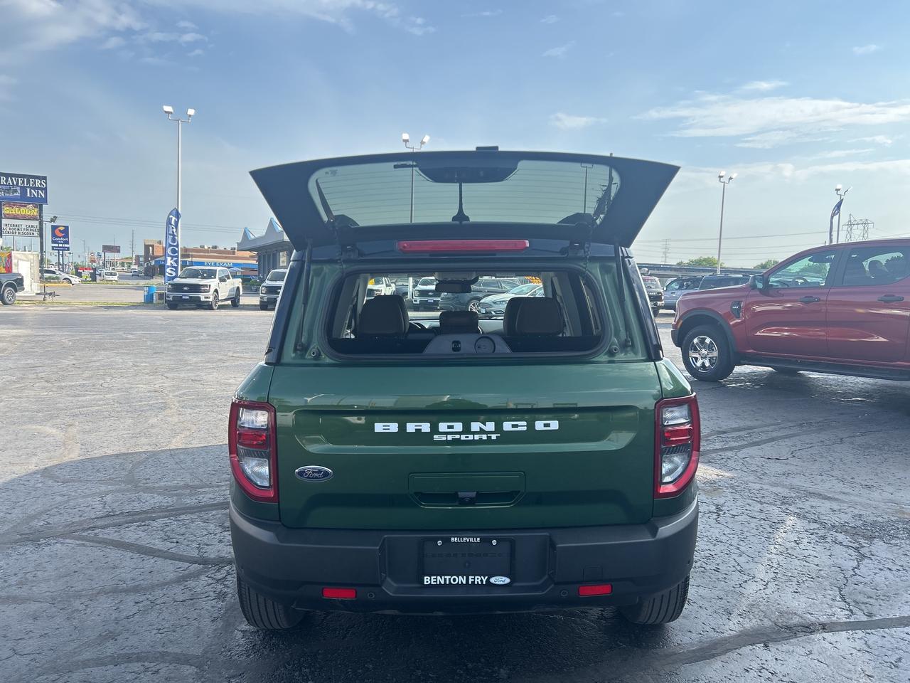 2024 Ford Bronco Sport OUTERBANKS 4X4 1.5L TECH PKG MOONROOF LANE KEEPING Photo