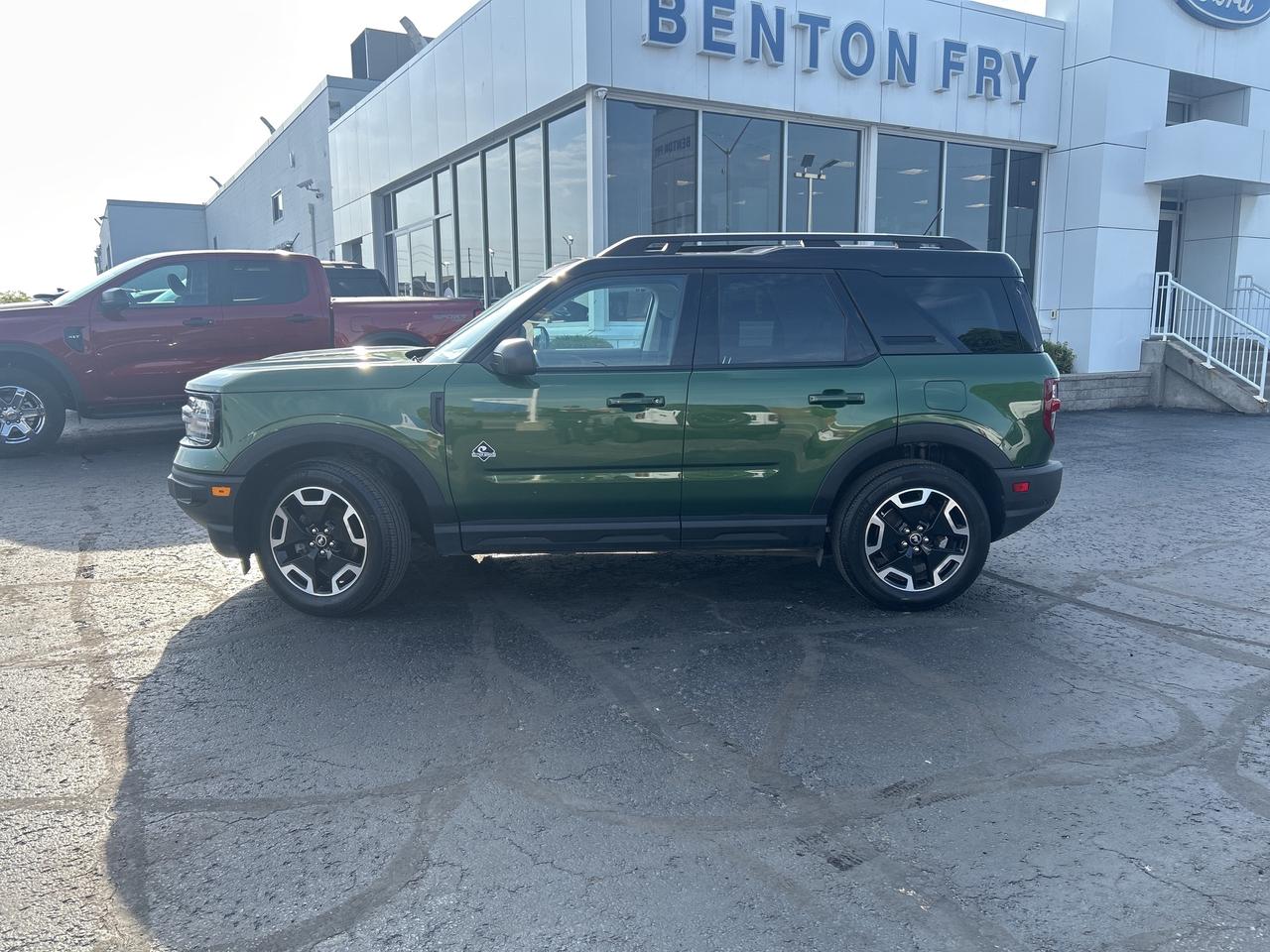 2024 Ford Bronco Sport OUTERBANKS 4X4 1.5L TECH PKG MOONROOF LANE KEEPING Photo