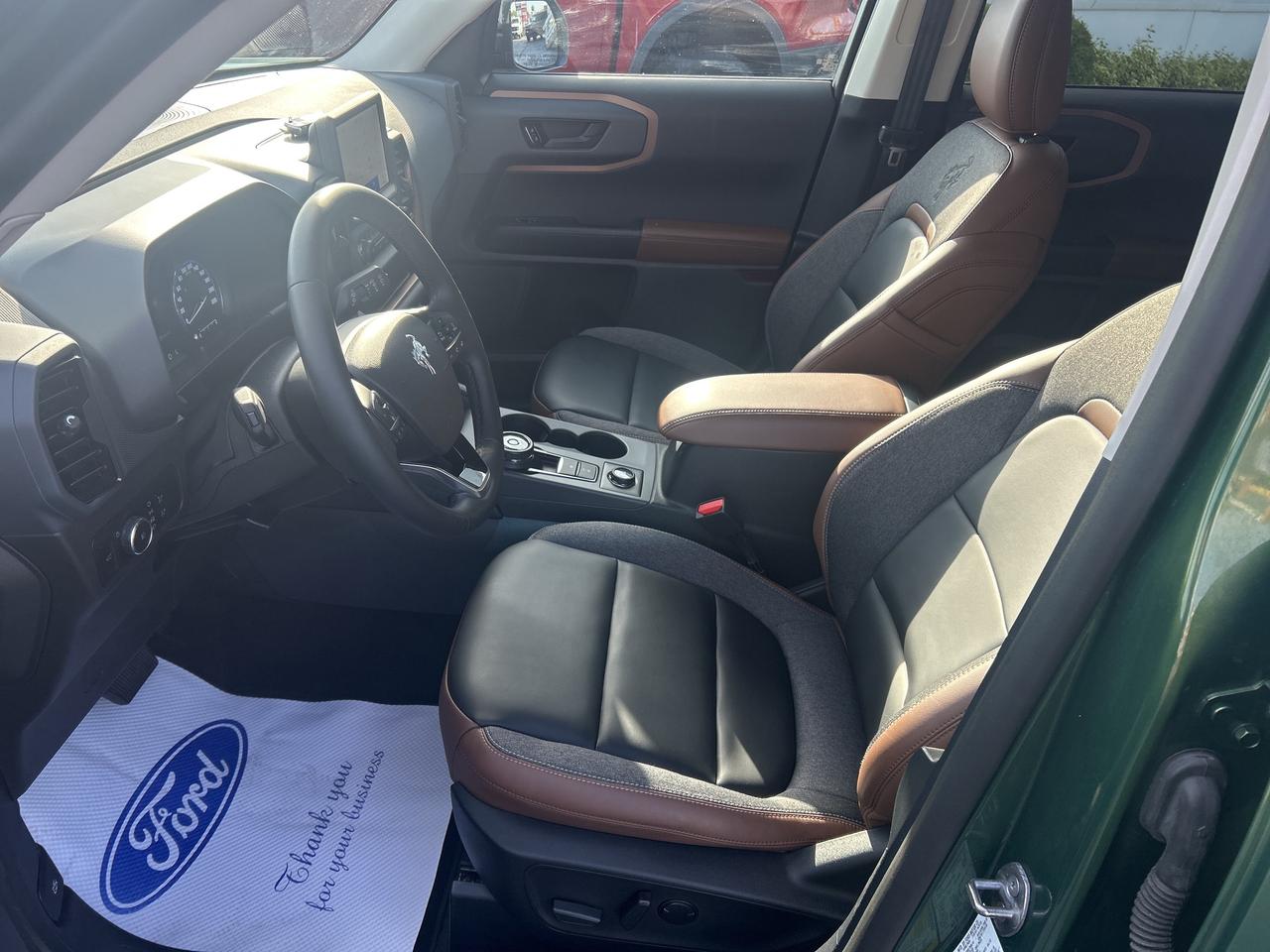 2024 Ford Bronco Sport OUTERBANKS 4X4 1.5L TECH PKG MOONROOF LANE KEEPING Photo