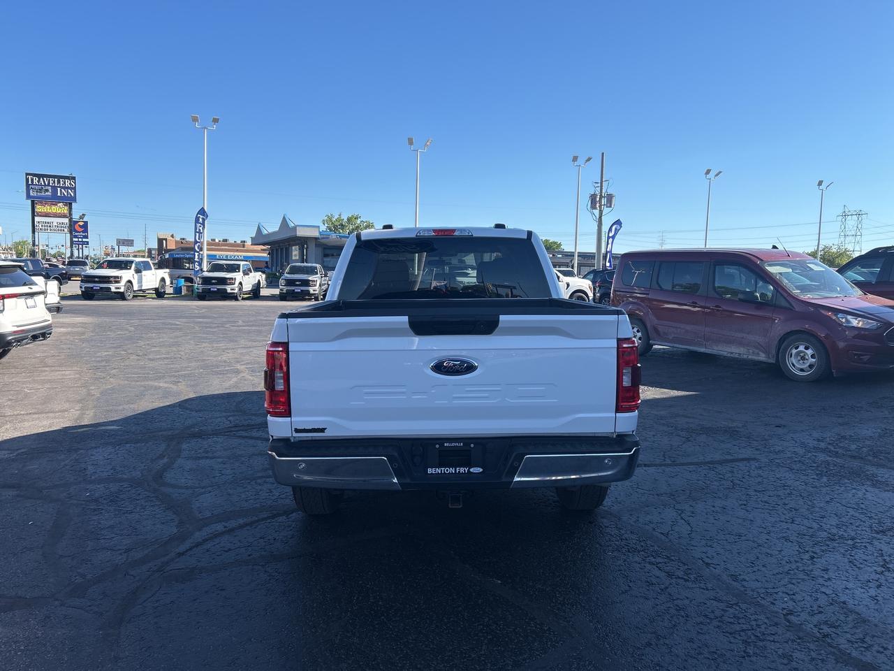 2022 Ford F-150 XLT 3.3L 4X4 TOW PKG VINYL FLOORING UNDER $8000 KM Photo3
