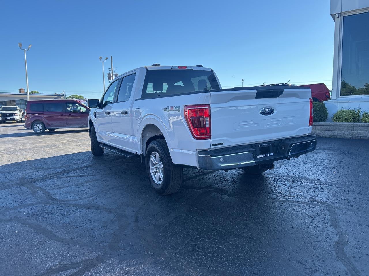 2022 Ford F-150 XLT 3.3L 4X4 TOW PKG VINYL FLOORING UNDER $8000 KM Photo