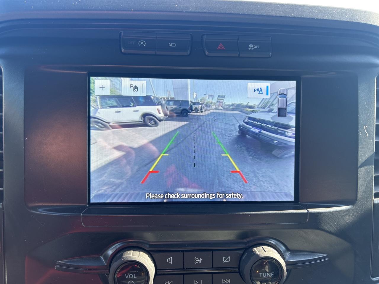 2022 Ford F-150 XLT 3.3L 4X4 TOW PKG VINYL FLOORING UNDER $8000 KM Photo
